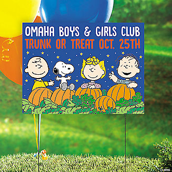 Personalized 22" x 16" Peanuts® Halloween Trunk-or-Treat Yard Sign | USA Decoration®