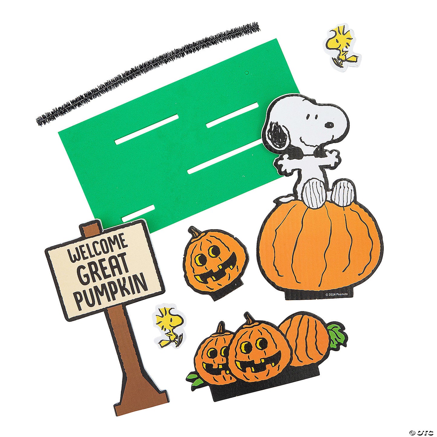 5 1/2" x 5 1/4" Peanuts® 3D Great Pumpkin Halloween Craft Kit - Makes 12 | USA Decoration®