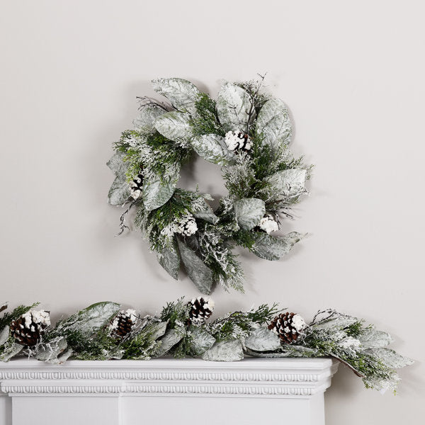 Fridah Faux Plastic 22'' Wreath