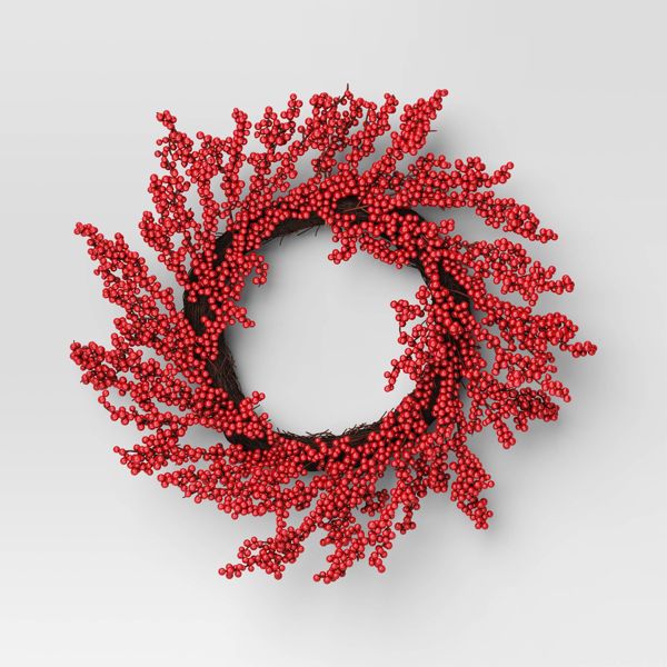 22-Inch Red Cluster Berry Artificial Christmas Wreath Festive Holiday Door Accent