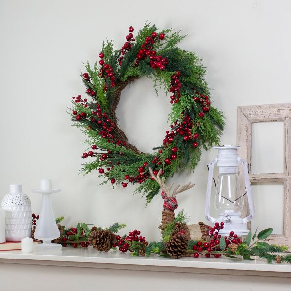 Mixed Pine Red Berries 26 Inch Artificial Christmas Holiday Wreath