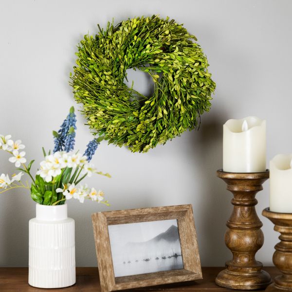 10-Inch Green Foliage Artificial Spring Wreath – Unlit Seasonal Décor