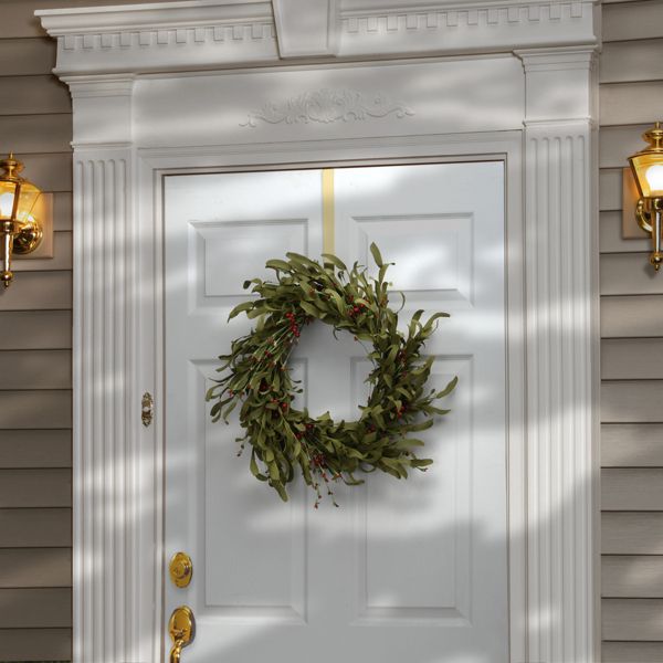 22” Autumn Grass & Berry Artificial Wreath