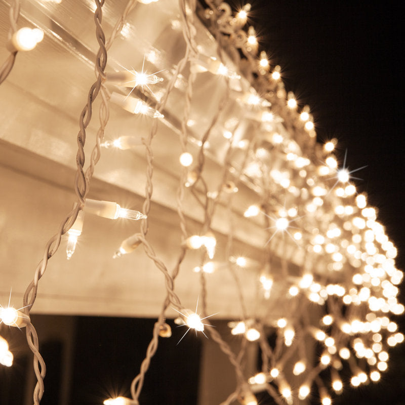 Twinkle Icicle Lights