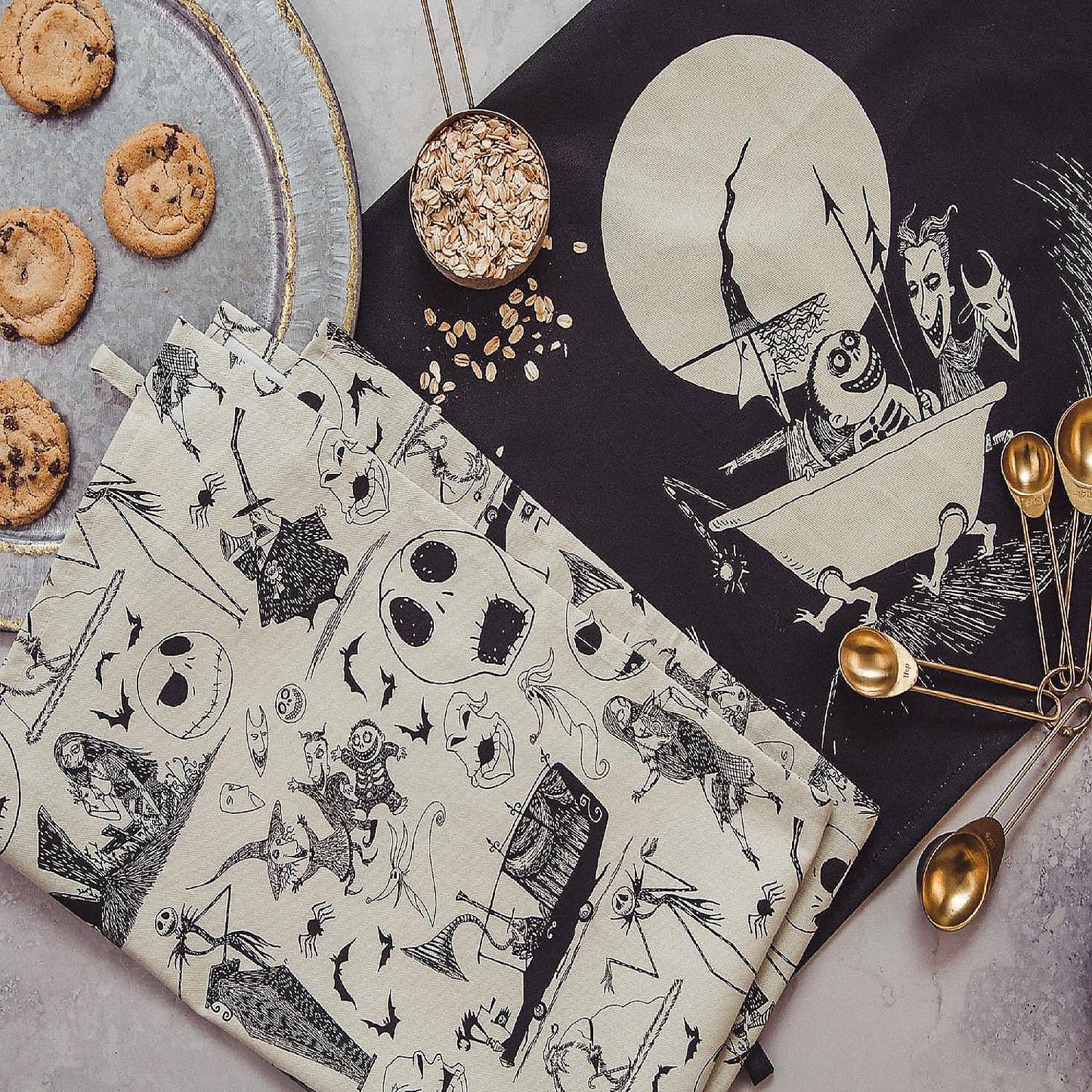 Disney The Nightmare Before Christmas Kitchen Tea Towel Set | USA Decoration®
