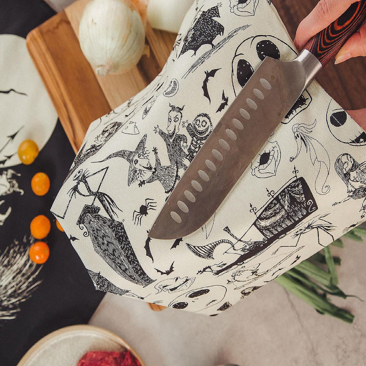 Disney The Nightmare Before Christmas Kitchen Tea Towel Set | USA Decoration®