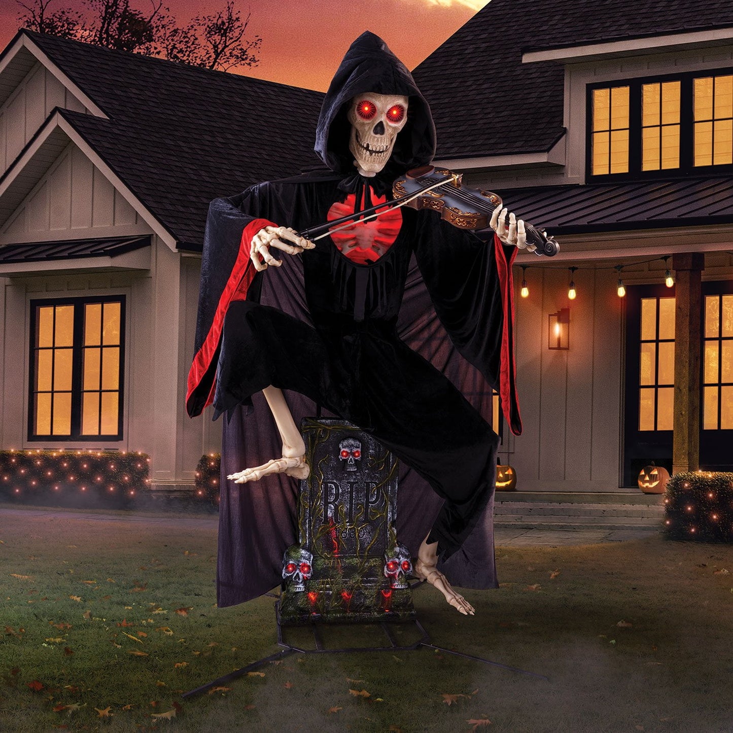 Member's Mark 9' Pre-Lit Animated Graveyard Violinist | USA Decoration®