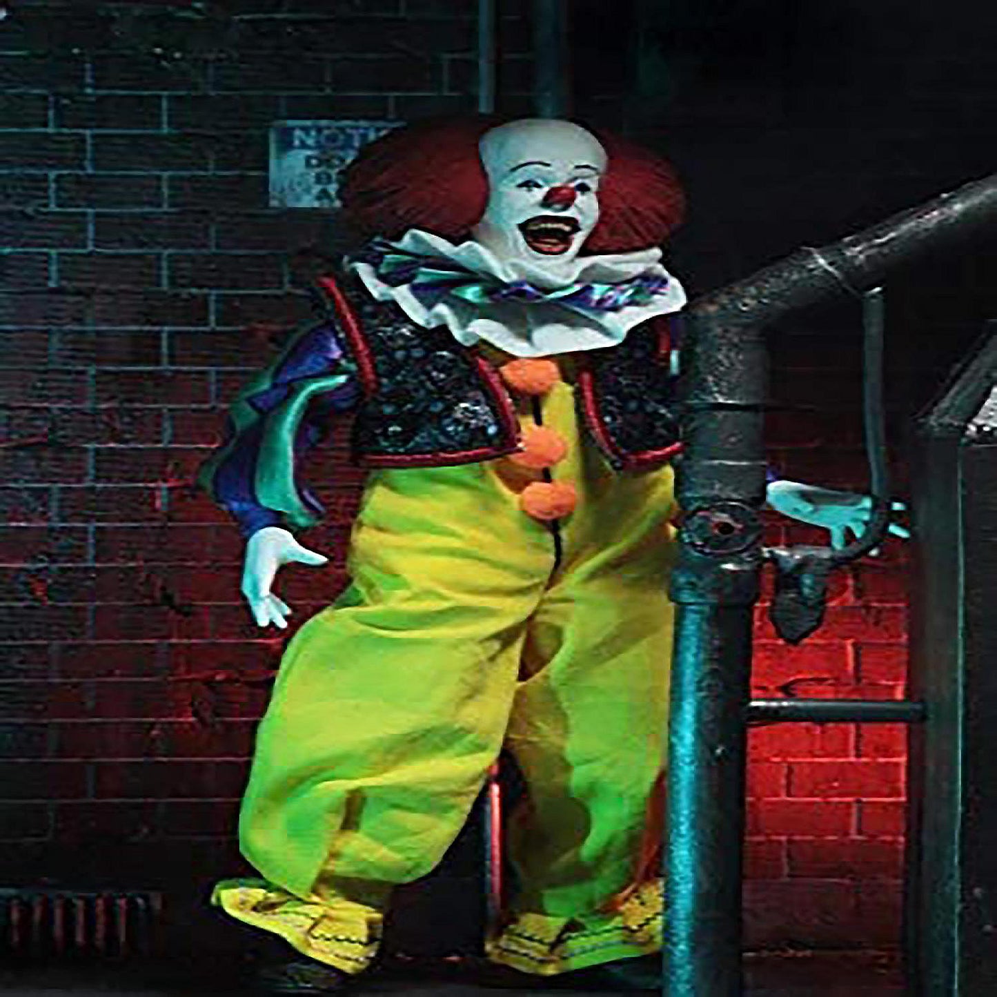 IT 8 Inch Clothed Action Figure Pennywise (1990) | USA Decoration®