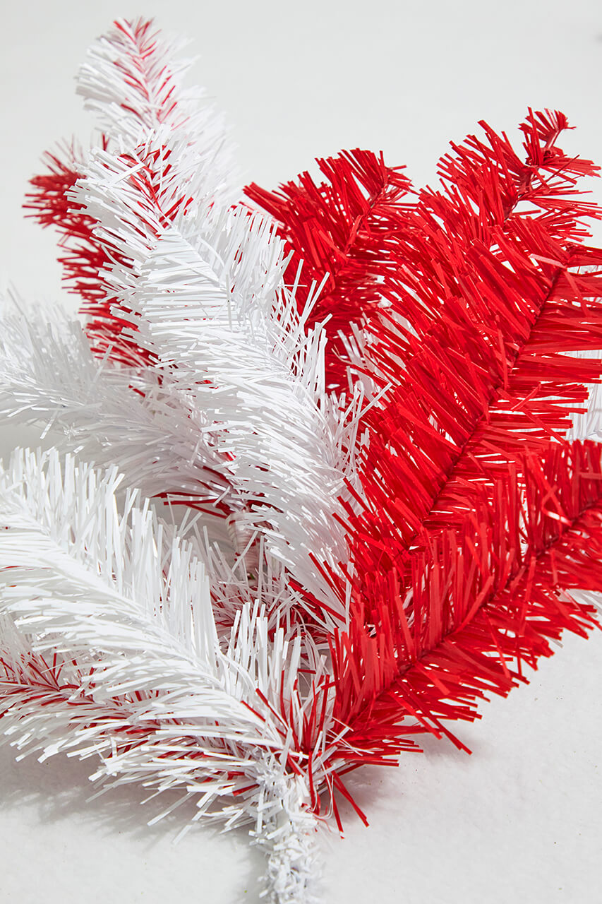 21” Caprico PVC Spray - Red & White