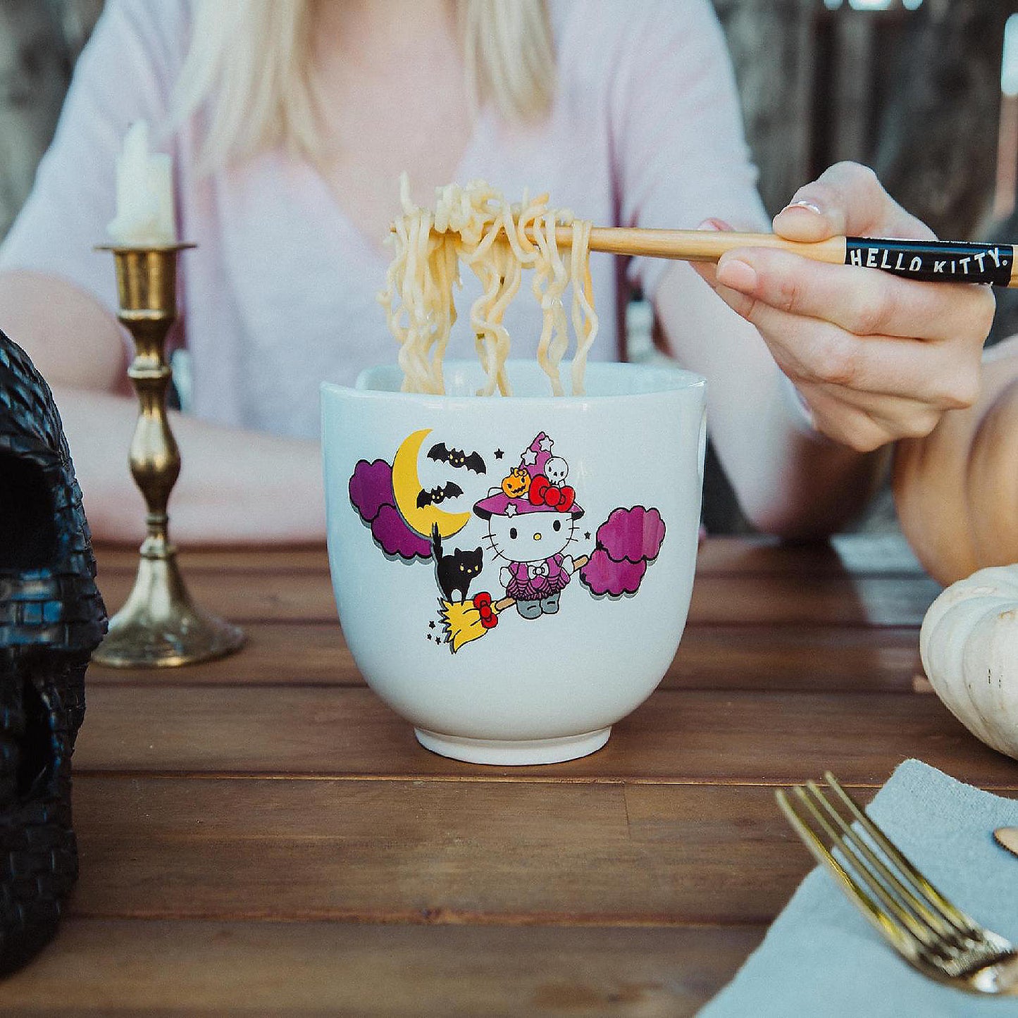 Sanrio Hello Kitty Witch 20-Ounce Ceramic Ramen Bowl and Chopstick Set | USA Decoration®