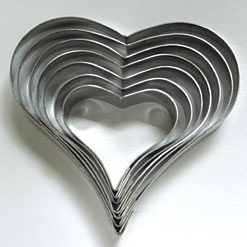 Slim Heart 7pc Cutter Set