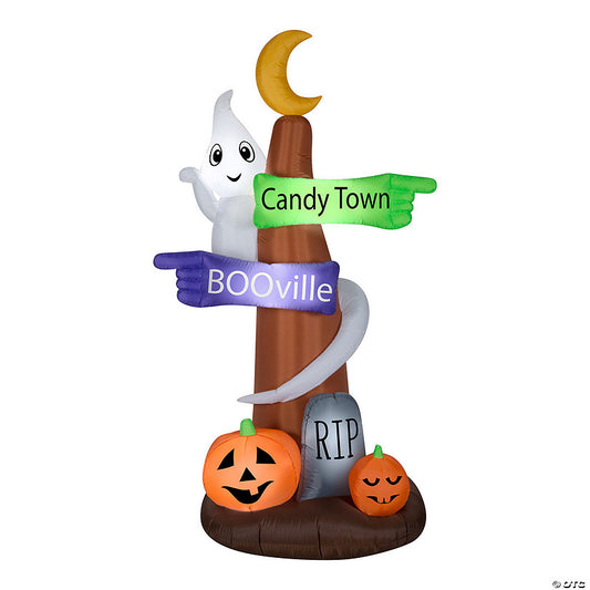 National Tree Company 8 ft. Signpost and Ghost | USA Decoration®