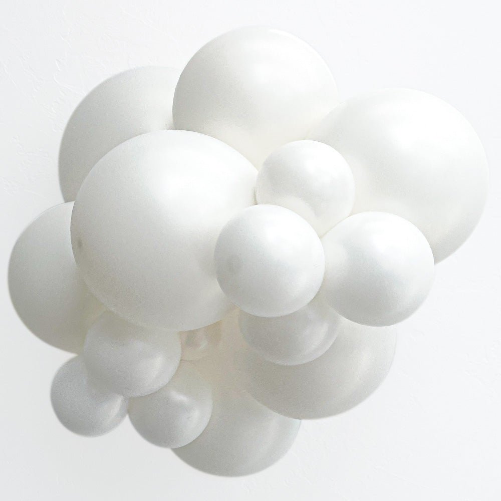 Latex Balloons 17 Inch TUFTEX Pearl Sugar White