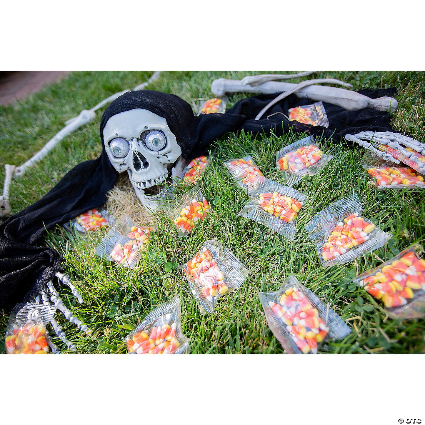 2 lbs. Classic Candy Corn Clear Candy Packs - 32 Pc. | USA Decoration®