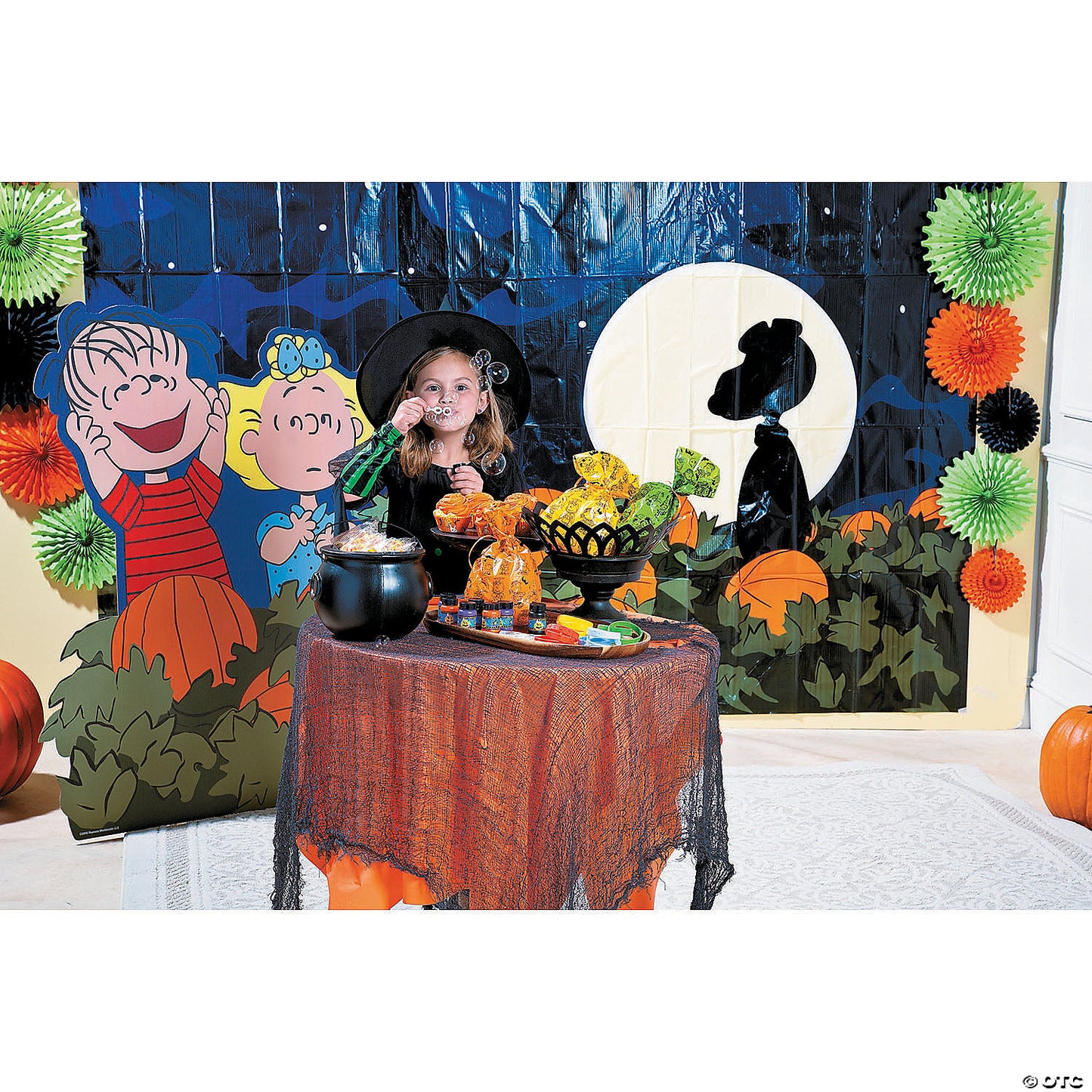 2" Mini Peanuts® Snoopy Woodstock Halloween Bubble Bottles - 24 Pc. | USA Decoration®