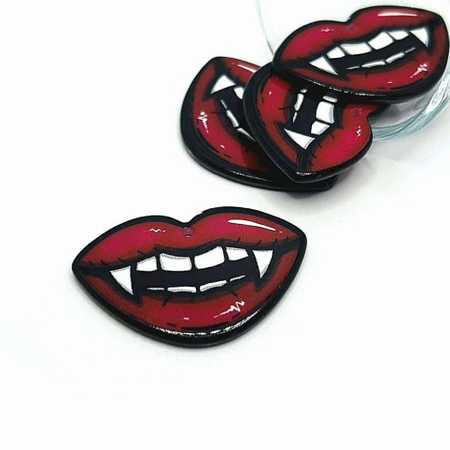 20 Pcs Large Vampire Teeth Pendants