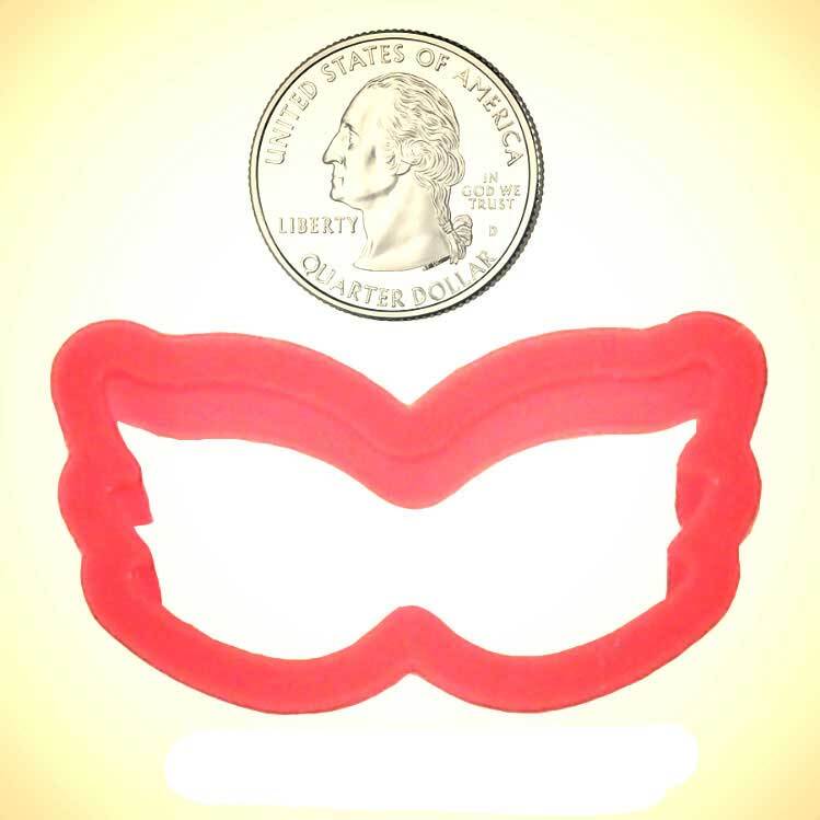 Miniature Mardi Gras Mask 2 in PC0356