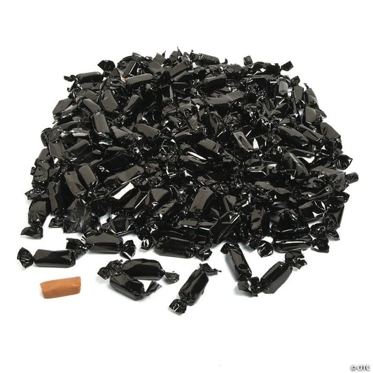 2" 2 lbs. Black Foil-Wrapped Caramels Chewy Candies - 189 Pc.