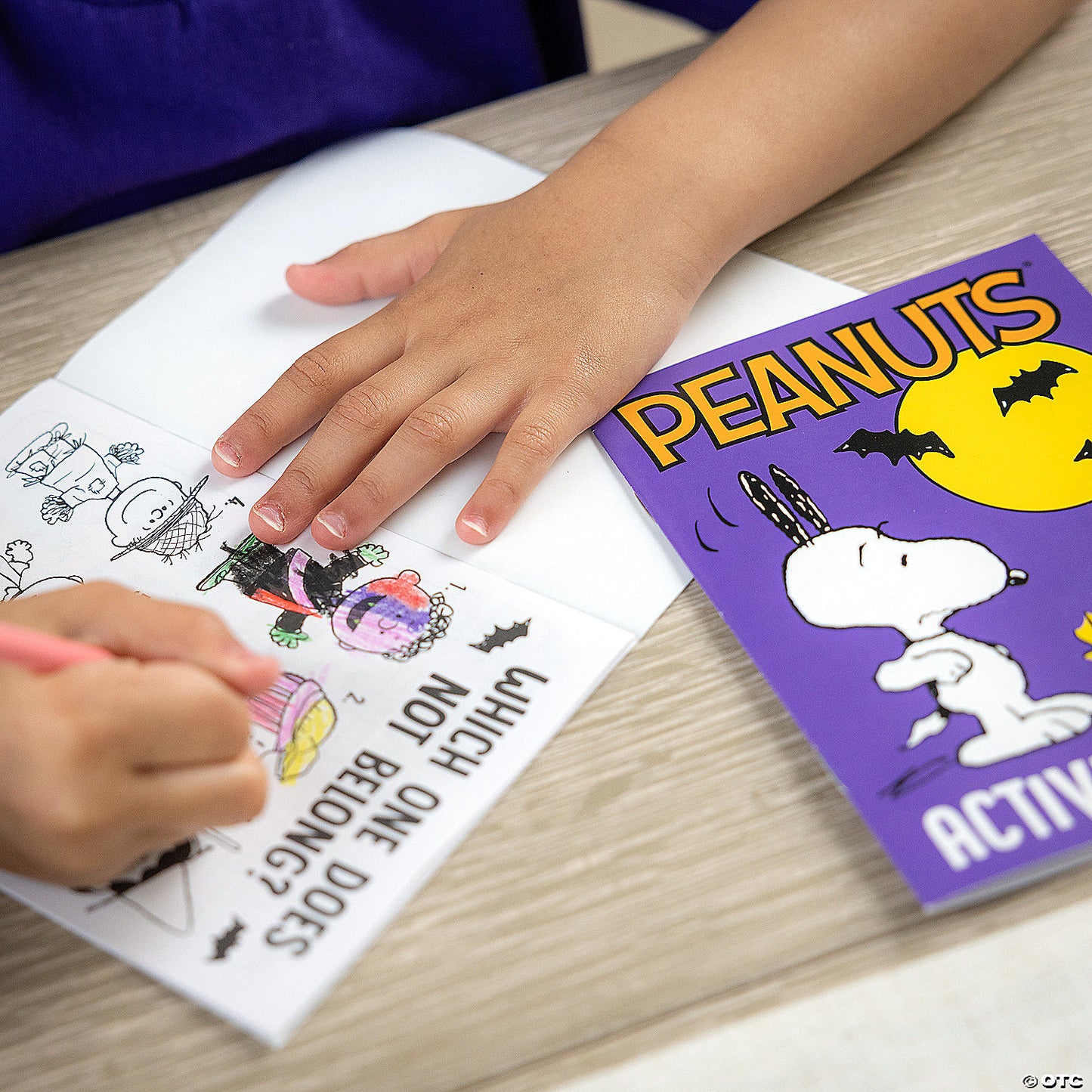 5" x 7" Peanuts® Snoopy Halloween Paper Activity Books - 24 Pc. | USA Decoration®