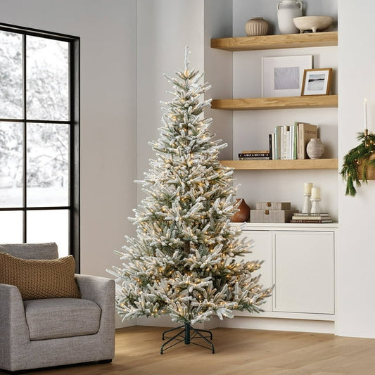 Member's Mark 7.5' Pre-Lit Snowy Georgia Christmas Tree | USA Decoration®