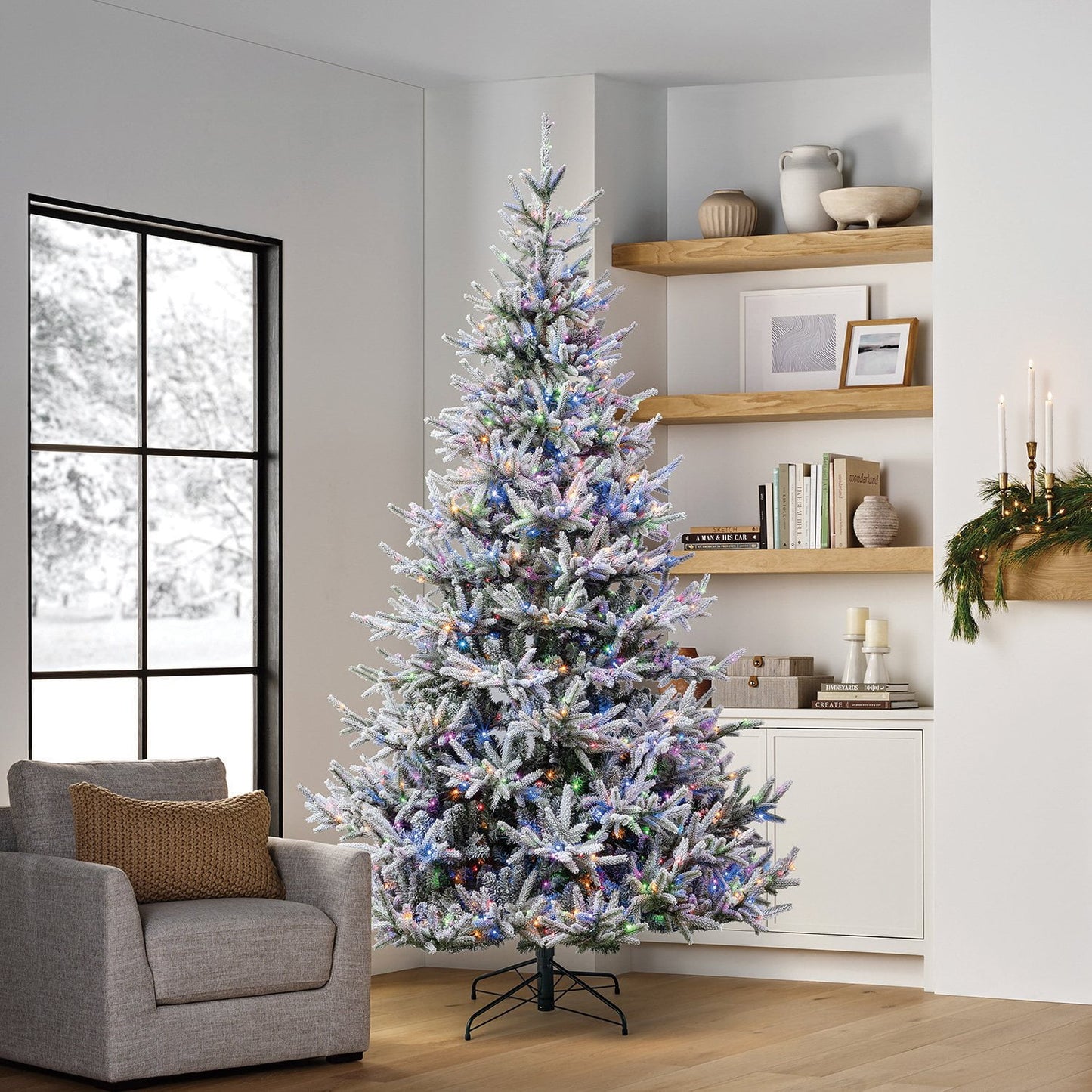 Member's Mark 9' Pre-Lit Snowy Georgia Christmas Tree | USA Decoration®