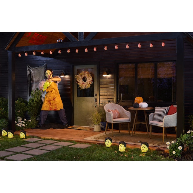 The Texas Chainsaw Massacre 6.5-ft Lighted Leatherface Animatronic | USA Decoration