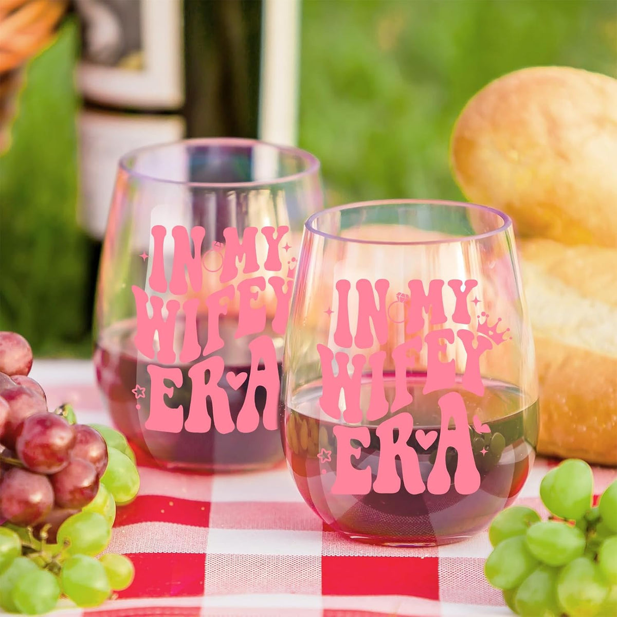 Bride To Be Engagement Gifts for Women Cool Bridal Shower Wedding Gifts Wine Glass Classy Bachelorette Party Gift for Best Friend Sister Colleagues Wifey Cup Christmas Valentines Mothers Day Gift