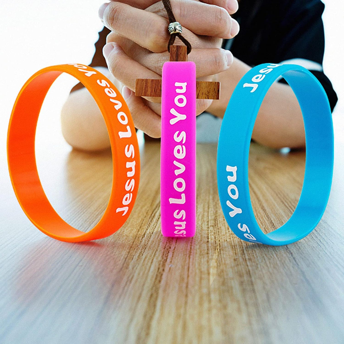 Jesus Loves You Rubber Bracelets Colorful Silicone Christian Jesus Wristbands for Men Women Party Favors Inspirational Bracelet for Adults Motivational Bracelet Christmas Gifts Church School