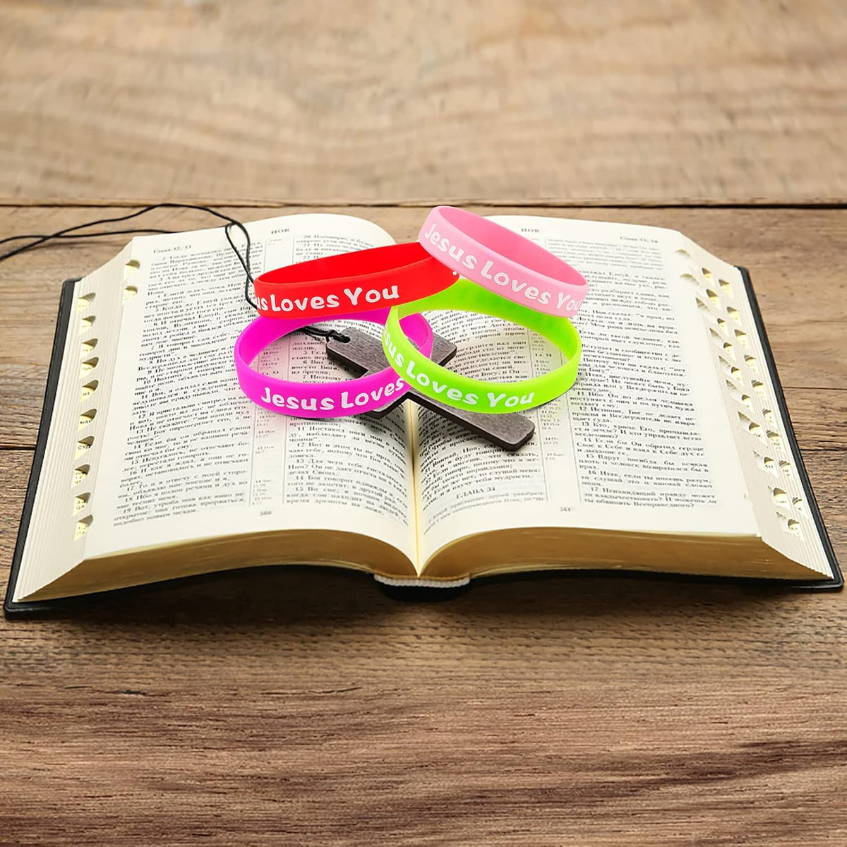 Jesus Loves You Rubber Bracelets Colorful Silicone Christian Jesus Wristbands for Men Women Party Favors Inspirational Bracelet for Adults Motivational Bracelet Christmas Gifts Church School