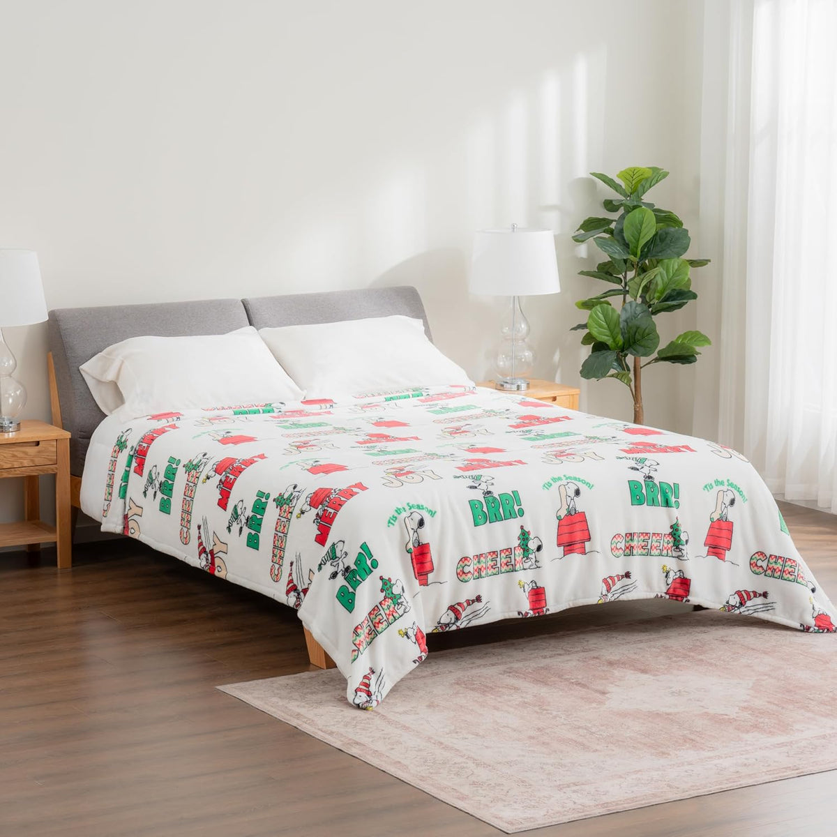 Berkshire Blanket PeanutsÂ® VelvetLoftÂ® Cute Character Snoopy Plush Blanket,Christmas Snowy Scene,Full/Queen 90 in x 90 in (Official PeanutsÂ® Product)