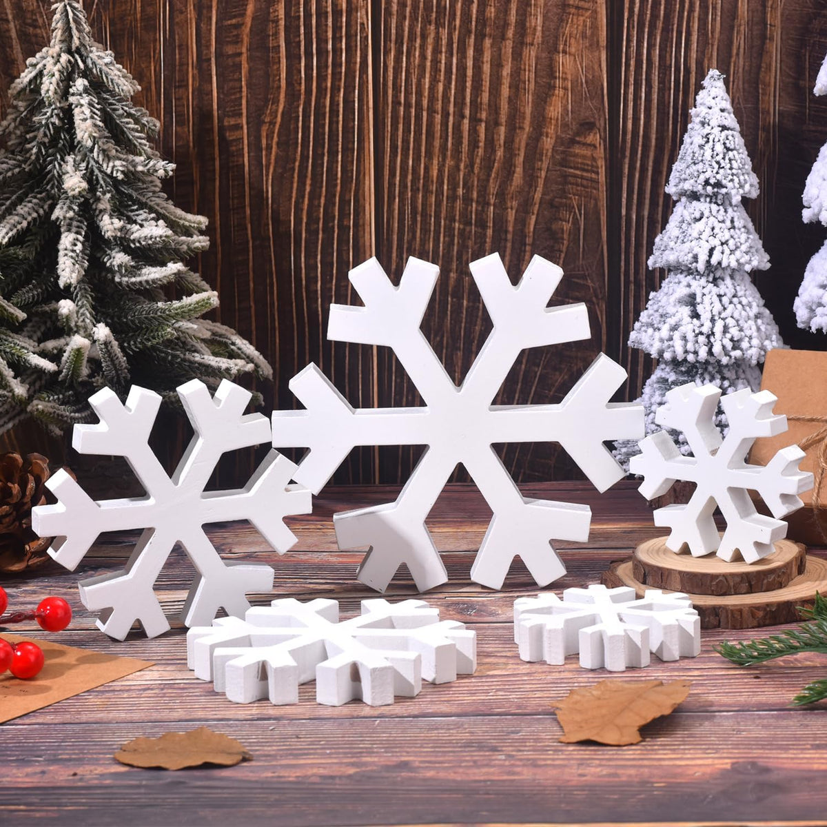 Winter Snowflake Decorations, 5PCS Christmas Decor White Standing Wooden Snowflakes Decoration Snow Flakes Ornament with 3 Different Size for Farmhouse Home Kitchen Office Living Room (5 PCS)