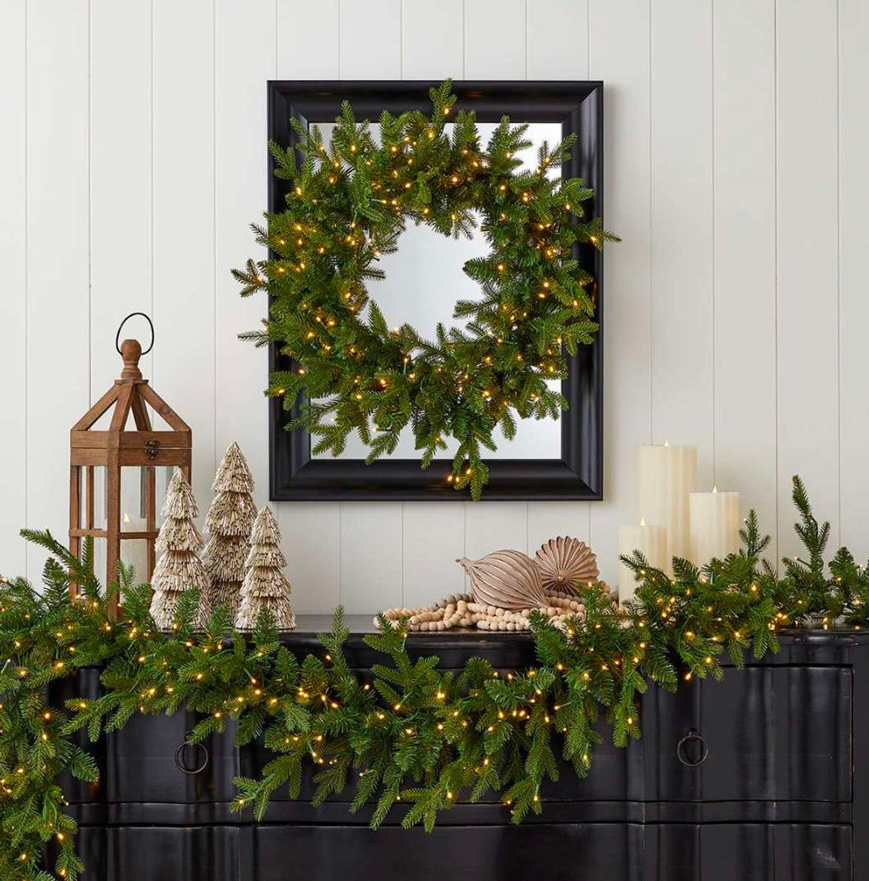 9' Dandan Green Plug-In Garland with Warm White LED Lights Pre-Lit Holiday Garland for Mantels, Staircases & Entryways