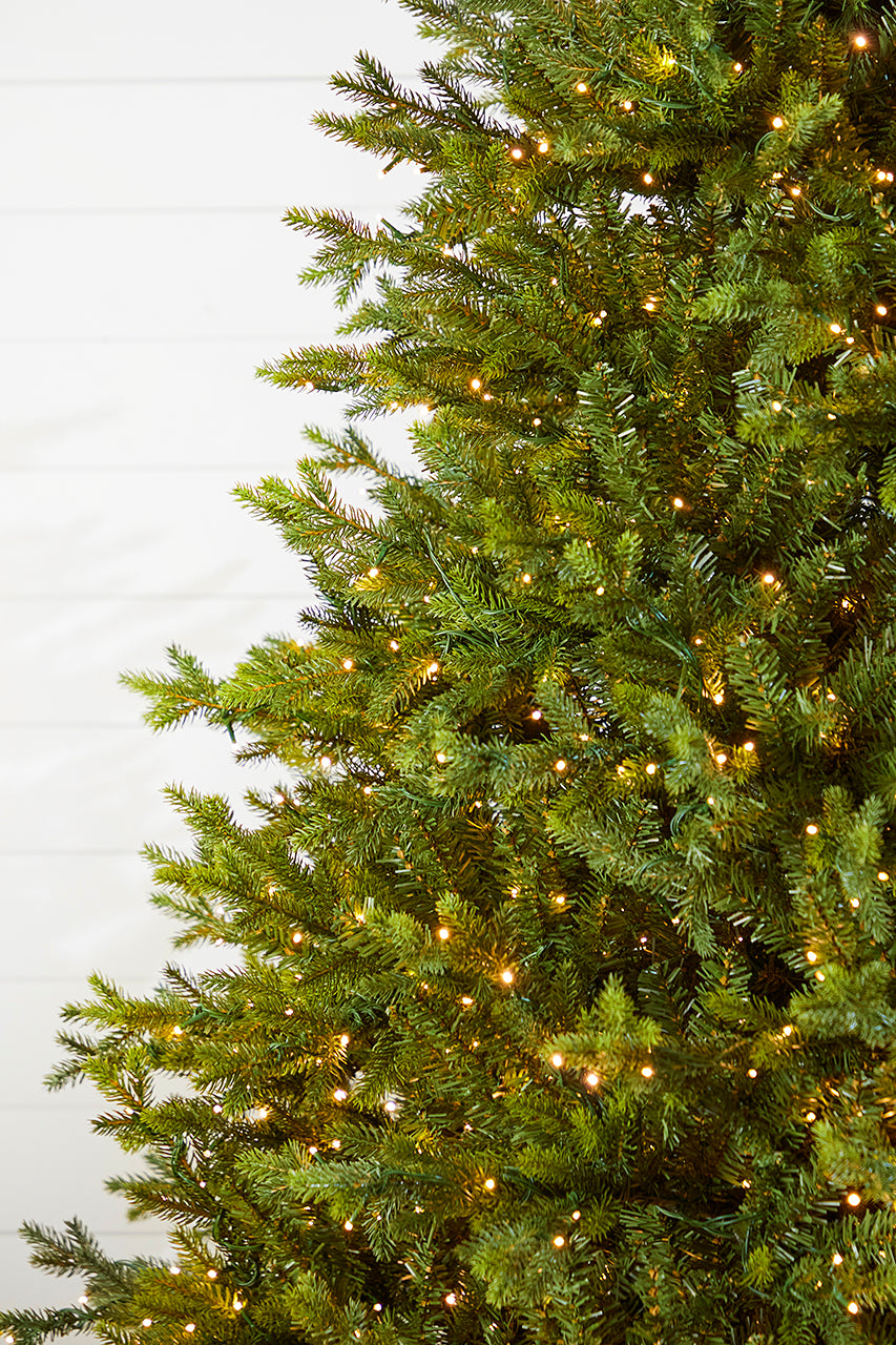 9' Slim Southern Fir with 1500 3mm Lights
