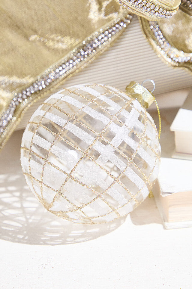 Elegant 4 Inch Clear Glass Ball Ornament for Holiday Decor
