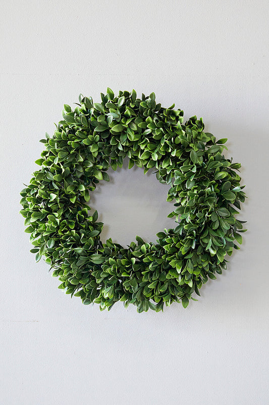 18" English Boxwood Wreath Classic Greenery Door & Wall Décor