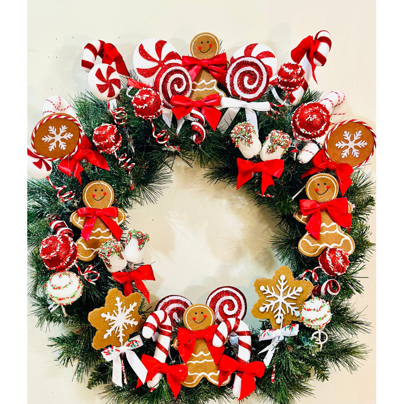 Gingerbread Christmas wreath with gingerbread accents