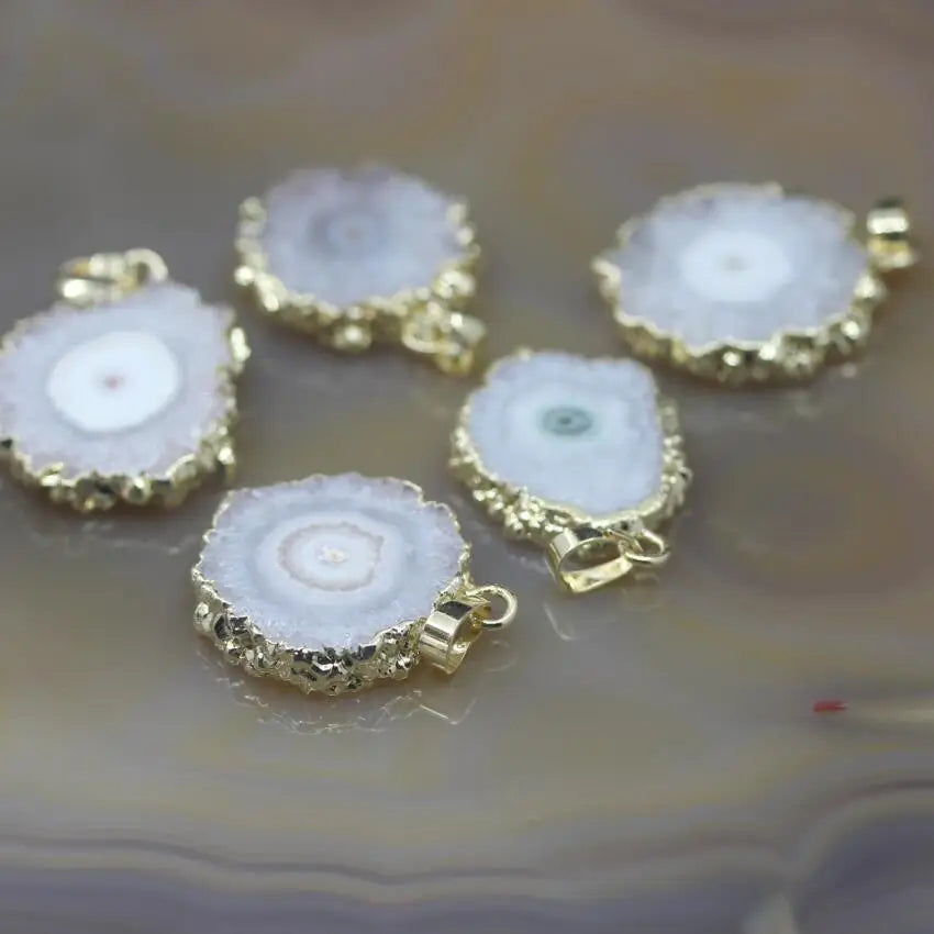 5Pcs Natural White Raw Sun Flower Drusy Geode Slabs Brass Edges Pendants Earrings,Solar Quartz Druzy Slice Nugget Charms Jewelry