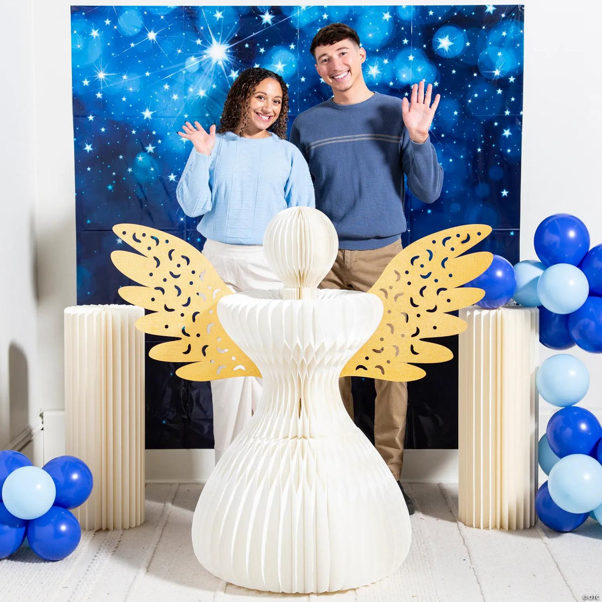 Midnight blue accordion angel with starry night backdrop decorating kit, 2 pieces, for Christmas decor