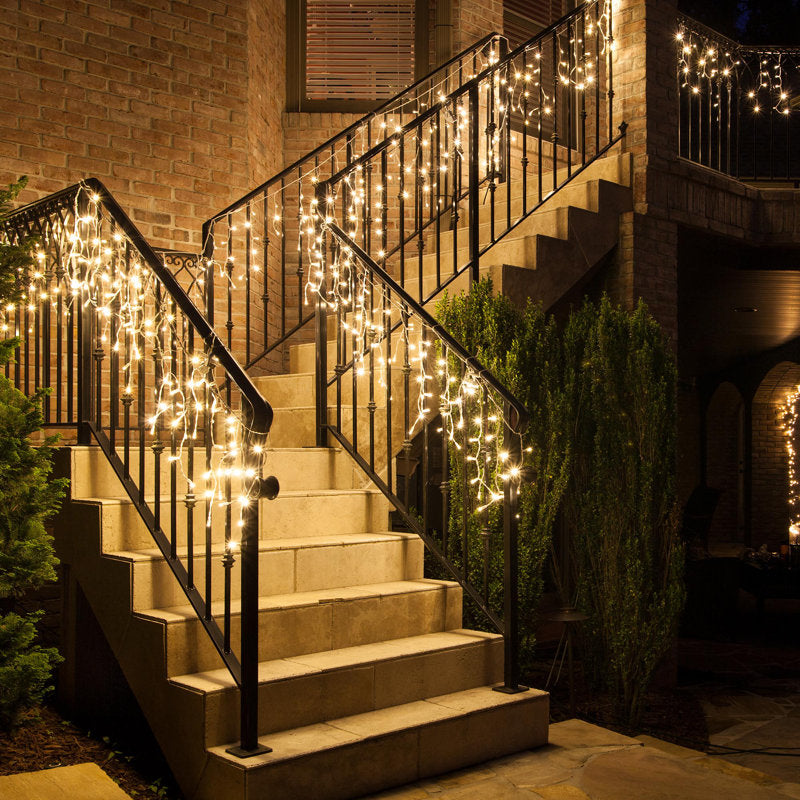 Plug-In Stay-Lit Icicle Lights