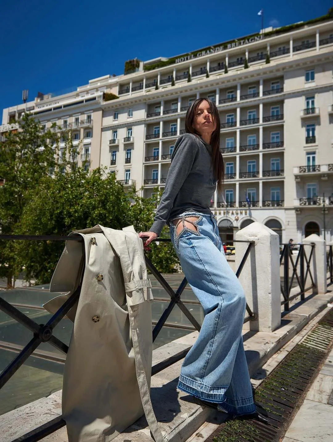 New Light Blue Washed Wide Leg Jeans Women Star Cutout Rhinestone Waist Detail High Waist Baggy Denim Pants Y2K Streetwear
