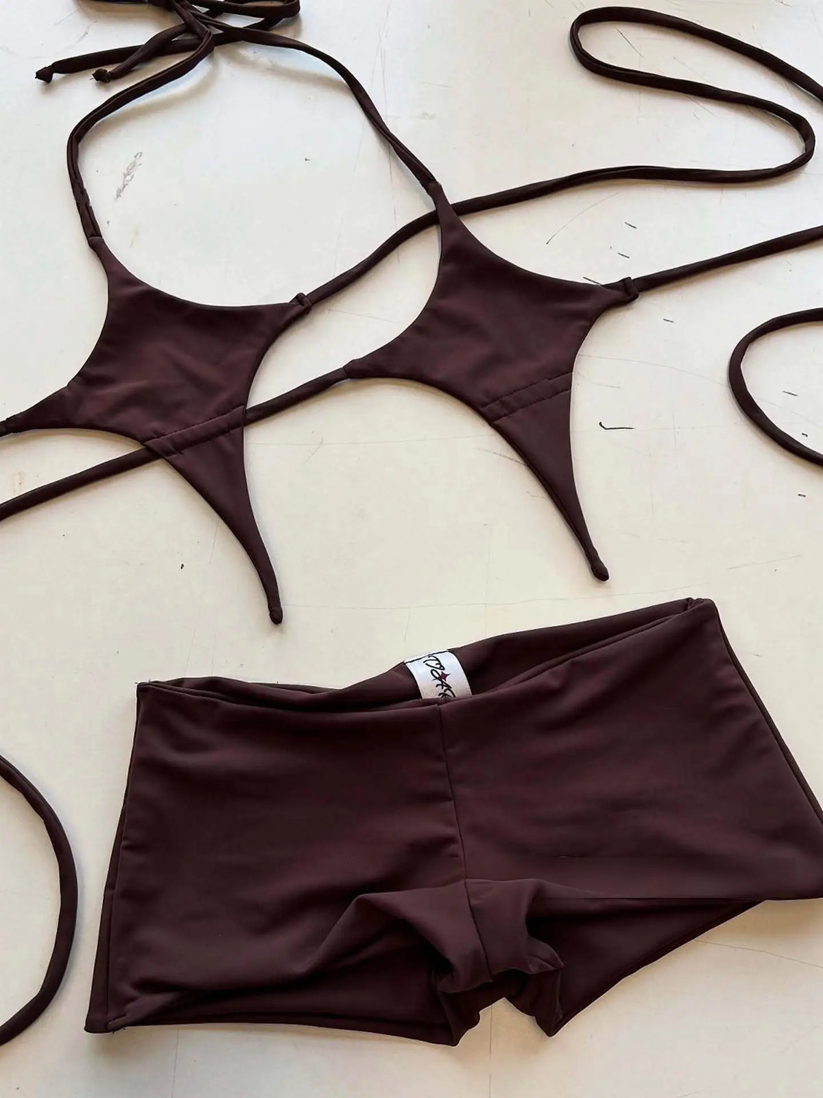 Sub-cultural personality design spice girls hot wind hanging neck bikini suit beach pool to wear lace-up women's bikini.