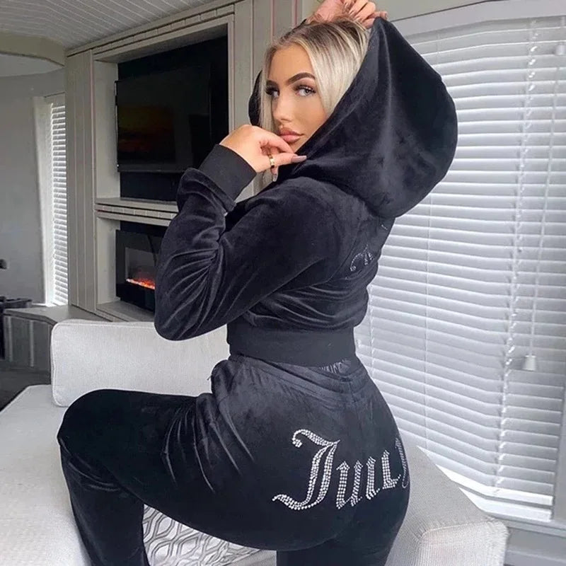 Fashionable Women's Sportswear Set Casual Hoodie Pants Tracksuit Long Sleeve Long Pants Suitable for Summer Season