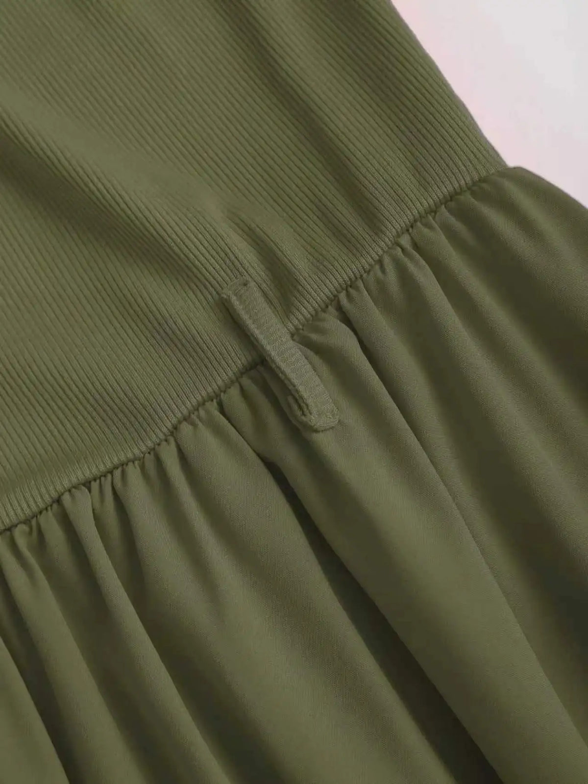 Women's Minimalist Classic Solid Color Long Sleeve Dress with Belt Elegant Casual All Match Daily Fashion