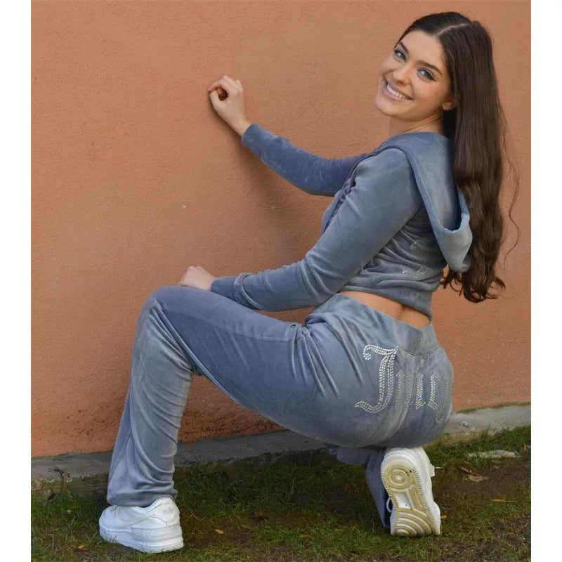 Fashionable Women's Sportswear Set Casual Hoodie Pants Tracksuit Long Sleeve Long Pants Suitable for Summer Season