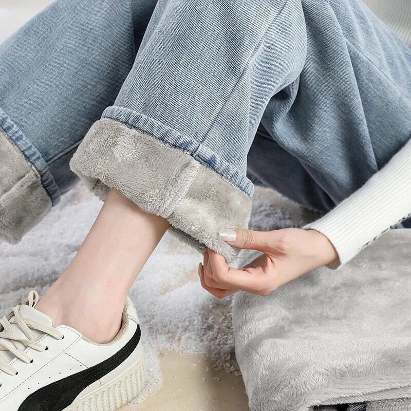 Winter Lady Fashion Snow Warm Plush Thin Jeans Girls Korean Basic High Waist Trousers Women Fleece Thermal Denim Pants