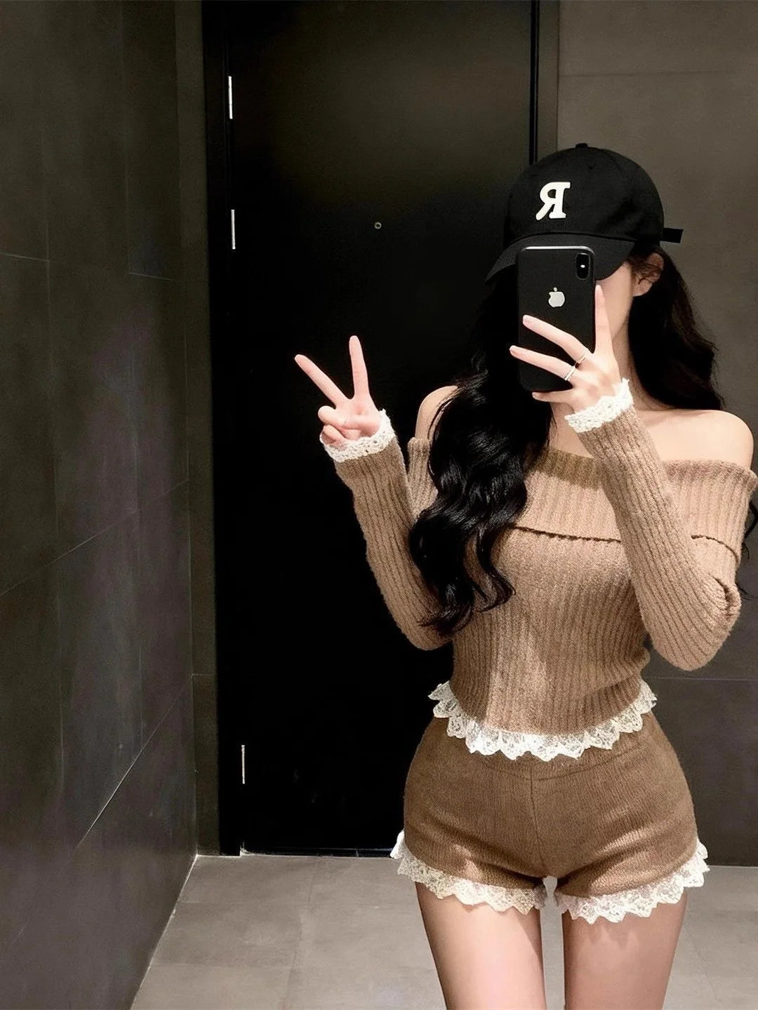 Sexy Retro One-Shoulder Knitted Sweater Two-Piece Set Short Style for Women Trendy Girl Outfit Autumn Winter Arrival
