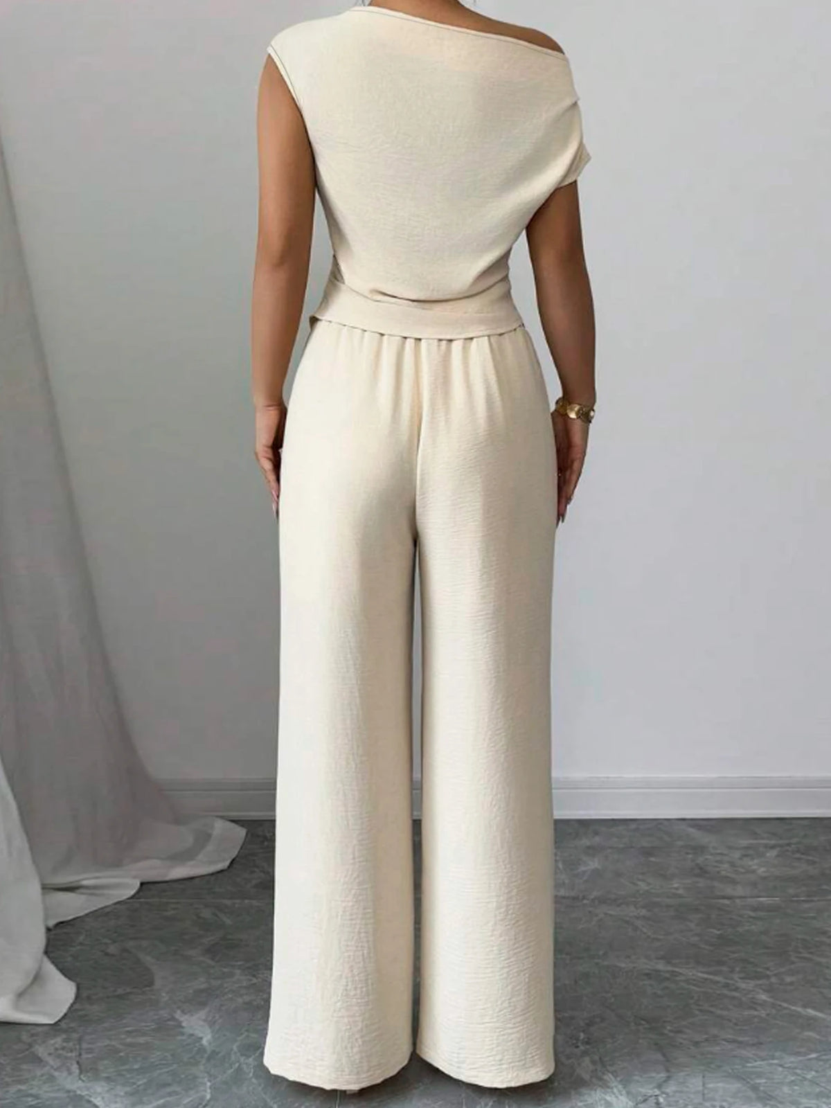 Elegant Pure Color Ladies Asymmetric Top And Wide Leg Pants 2-Piece Set for Commuting Casual Vacations Fashionable Arrival