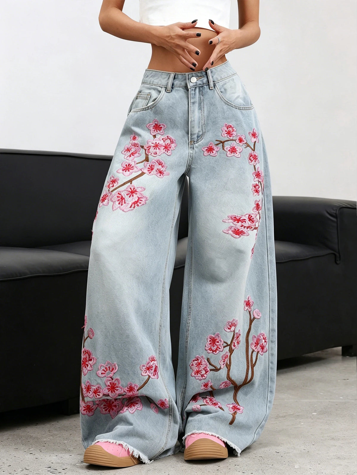 ·American Retro Plum Blossom Embroidery Design Blue Women's Loose Wide-Leg Jeans Y2K Street Fashion Versatile Straight Trousers