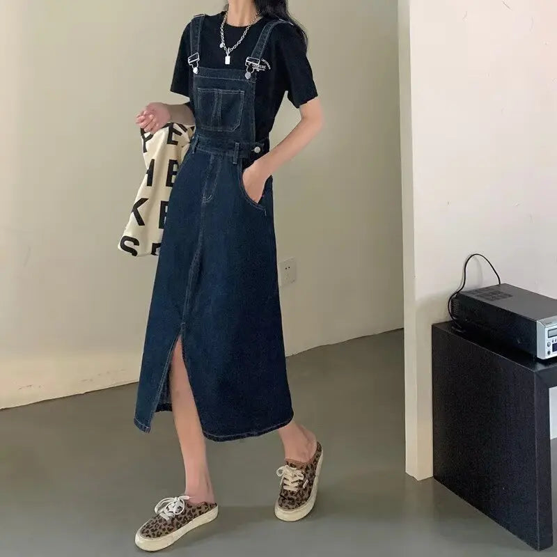 Split denim shoulder strap skirt for women in spring and autumn, loose, high waisted, medium to long style, plus size, chubby li