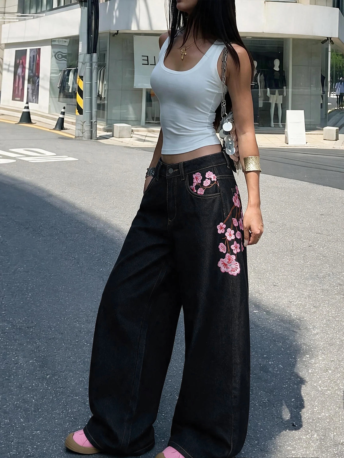 Jeans American Retro Plum Blossom Embroidery Design Black Baggy Wide Leg Jeans Y2K Street Fashion Trend Daily Versatile Women's Trousers